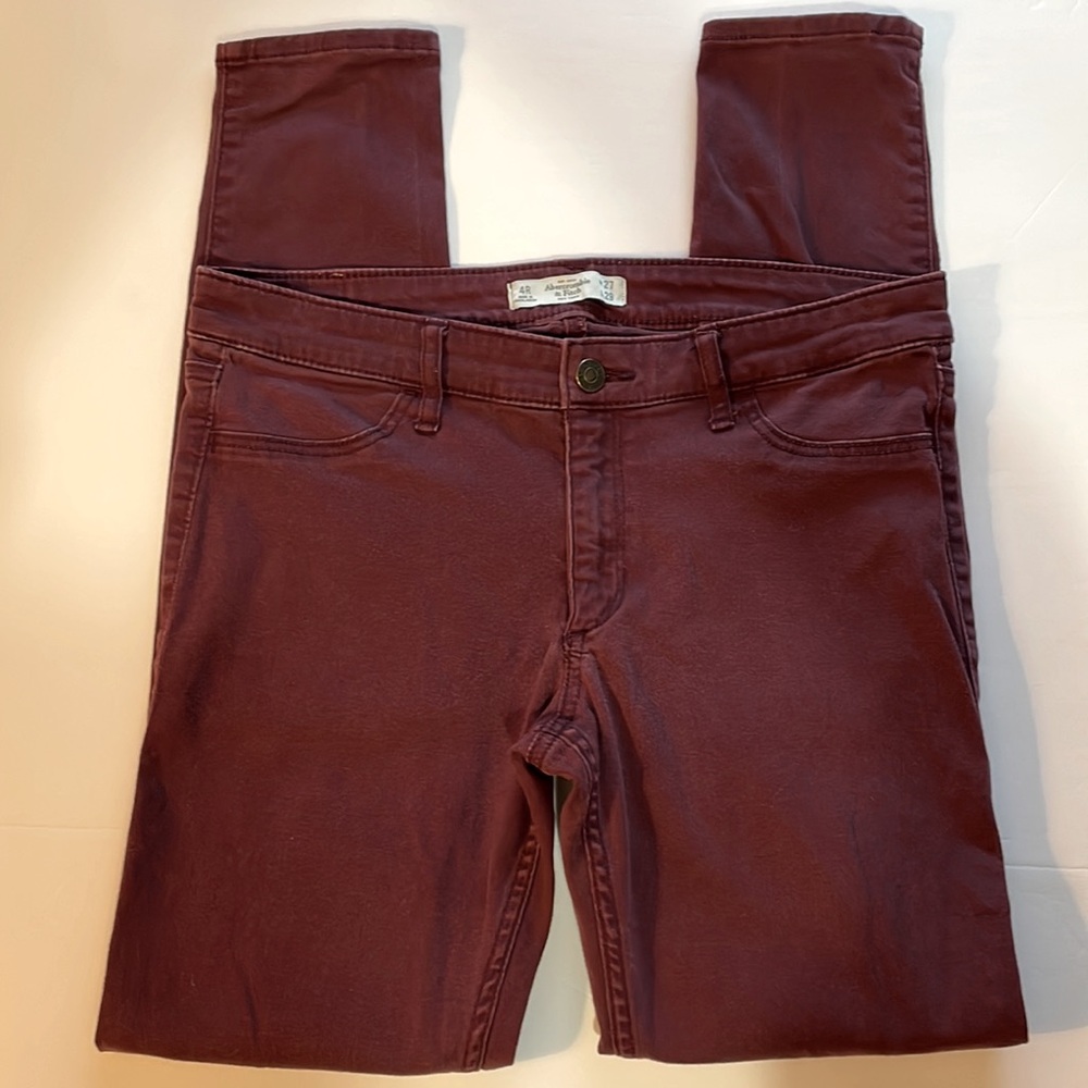 Abercrombie and Fitch Plum Burgundy Skinny Pants‎ Back Pockets Size 4R 27/29